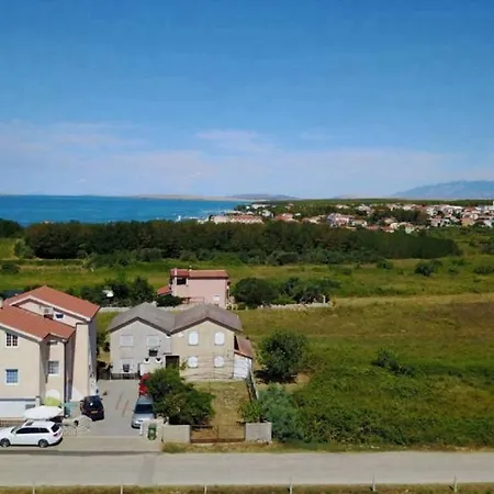 In With Balcony, Air Conditioning, Wi-fi * Vrsi