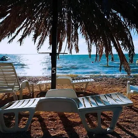 In With Balcony, Air Conditioning, Wi-fi *